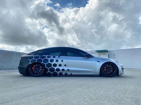 Tesla 3 Wrap, Tesla Model 3 Wrap Ideas, Cool Car Wraps, Custom Tesla, Tesla Wrap, Auto Wrap, Wrapping Car, Vinyl Wrap Car, Vehicle Wrap