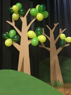 Cardboard Trees, Cardboard Tree, Tree Props, Play Props, Bible Crafts For Kids, Diy Tree, Paper Tree, Class Decoration, Stage Decorations