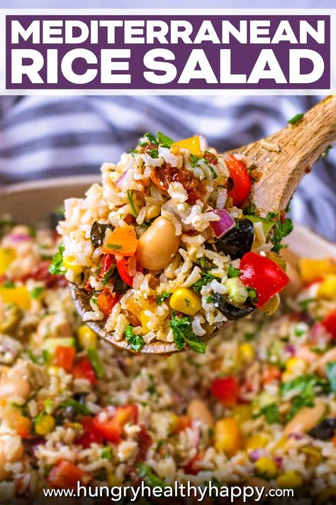 This delicious and vibrant Mediterranean Rice Salad is so easy to make and the perfect addition to a BBQ or summer dinner party. Essen, Rice Salad Bowl, Mediterranean Rice, Mediterranean Recipes Healthy, Summer Dinner Party, Rice Salad Recipes, Rice Side Dishes, Rice Salad, Mediterranean Dishes