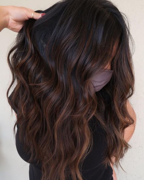 Types Of Brown Hair, Brown Hair Color Shades, Golden Brown Hair Color, Brown Hair Shades, Black Hair Balayage, Brown Hair Looks, Spring Hair Color, Hair Color Light Brown, Brown Hair Balayage