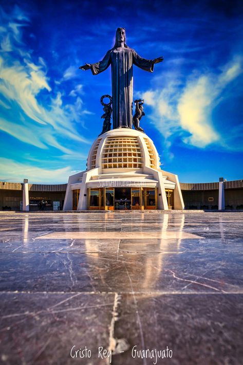 https://flic.kr/p/2kJdSk4 | Cerro del Cubilete - Cristo Rey | “Jesus said to him, "I am the way, and the truth, and the life. No one comes to the Father except through me.” (John 14:6, ESV) I have been to Guanajuato, Mexico numerous times and December 16, 2020 was the first time I made the trek to Cristo Rey. The statute is about 16 kilometers from the city center and I went there on the public bus which takes about an hour on a bumpy, bone-crushing road. “Cristo Rey del Cubilete” in Gua Santos, Cristo Rey, Bored At Home, Pinterest Photography, Jesus Said, South Of The Border, I John, Illustrated Map, Down South