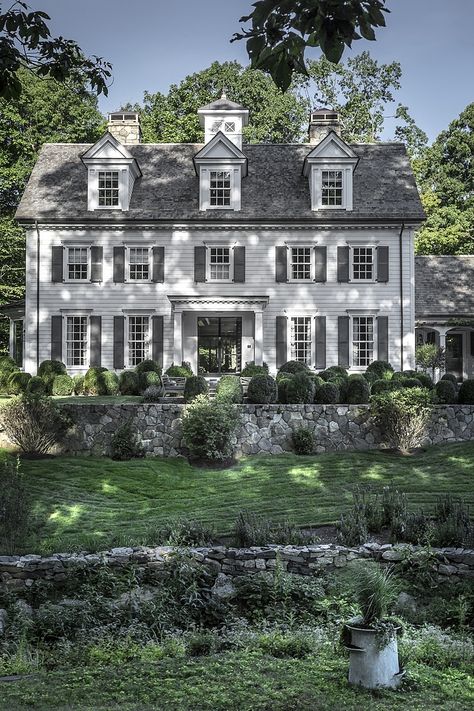 Large Colonial House Exterior, Single Story Colonial House Exterior, Federal Homes Exterior, Connecticut Home Exterior, Stone Wall In Front Of House, Federal Colonial House Exterior, Southern Georgian Home, Connecticut House Exterior, Federal House Exterior