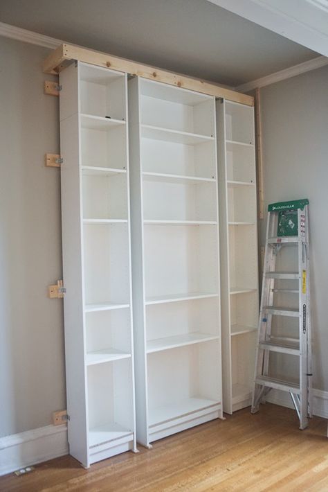 Billy Bookshelves, Living Room Ikea, Desain Pantry Dapur, Garderobe Design, Billy Ikea, Billy Bookcase Hack, Billy Regal, Hack Ikea, Ikea Bookshelves