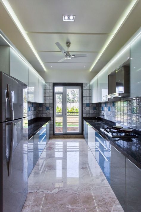 kitchen door designs ideas modern Best Indian Kitchen Design, Model Kitchen Design Indian, 10x8 Kitchen Layout, Parallel Kitchen Design Modern Indian, Kitchen Parallel Design, Kitchen Indian Design, Small Parallel Kitchen Ideas, Parallel Modular Kitchen Design, Interior Design Kitchen Small Indian