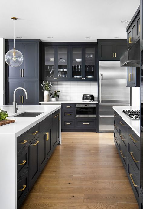 Kabinet Dapur, Dream Kitchens Design, تصميم للمنزل العصري, Kitchen Farmhouse, Kitchen Inspiration Design, Kitchen Room Design, Kitchen Redo, Black Kitchens, Kitchen Cabinet Design