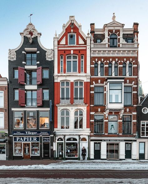 Dutch Architecture Traditional, European Buildings Architecture, Amsterdam Street Photography, Building References Architecture, Cool Buildings Architecture, Buildings Amsterdam, Amsterdam Townhouse, Holland Architecture, Dutch Buildings