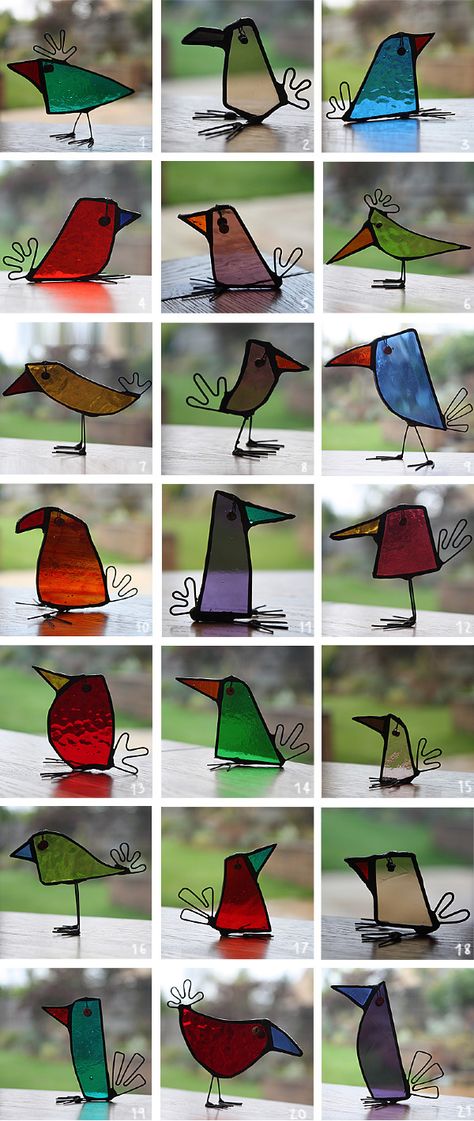 Small Stained Glass Panels, Beginner Stained Glass Patterns Free, زجاج ملون, Modern Stained Glass, Glass Painting Designs, Mosaic Stained, Stained Glass Birds, Glass Art Projects, Diy Bricolage