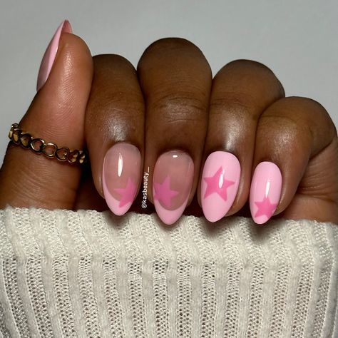 May Nail Designs: Elevate Your Summer Beauty Routine Sophistication Aesthetic, Stars Nails, Crome Nails, Aesthetic Nail, Understated Glamour, Simple Gel Nails, Summery Nails, May Nails, Cute Gel Nails