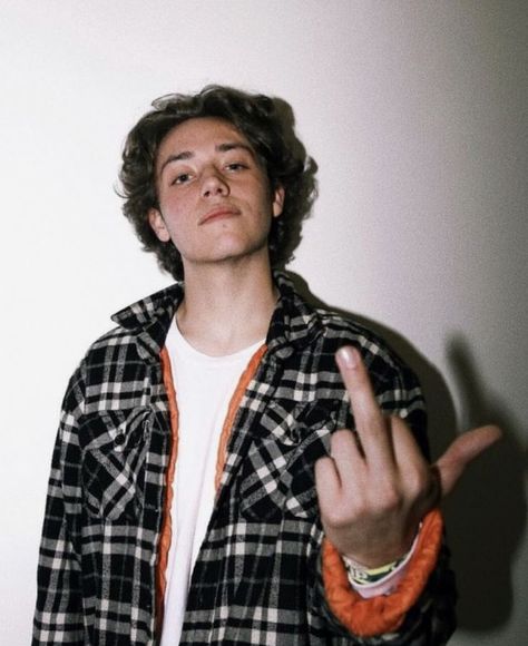 Shameless Carl Gallagher, Carl Gallagher Shameless, Shameless Carl, Shameless Series, Vampire Quotes, Carl Shameless, Ethan Cutkosky, Shameless Scenes, Shameless Characters