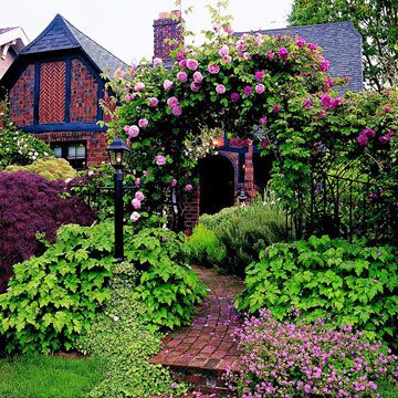 Tudor Curb Appeal. I'd love to see this every morning while I have my coffee. I just would need a yard BOY! Please!!  Haha Cottage Front Yard, Tudor Style Homes, English Tudor, Casa Exterior, English Cottage Garden, Tudor House, Exterior Cladding, Tudor Style, Old World Style