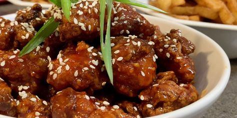 Air Fryer Korean Popcorn Chicken: Spicy and Crunchy 🍗🌶️ Korean Cuisine, Korean Popcorn Chicken Recipe, Chili Popcorn, Chicken In Air Fryer, Popcorn Chicken Recipe, Gochujang Sauce, Popcorn Chicken, Chicken Meal Prep, Different Vegetables