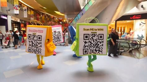 Instore Activation Ideas, Qr Code Marketing, Brand Activation Ideas, Creative Marketing Campaign, Experiential Marketing Events, Guerrilla Advertising, Marketing Activations, Google Event, Digital Media Design