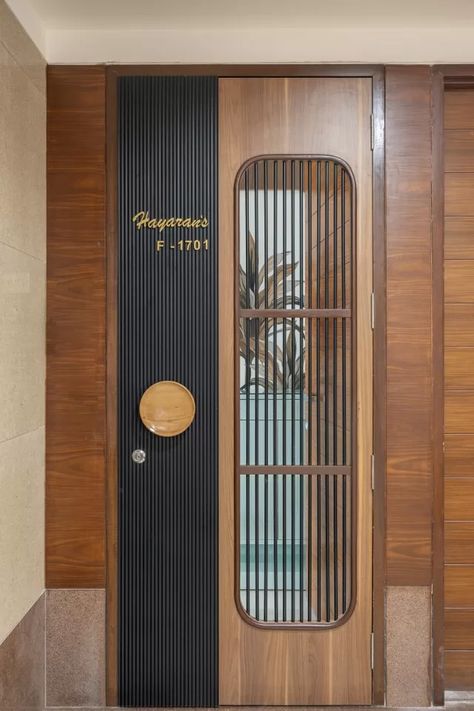 Wall Drop Design, Main Door Grill Design, Security Door Design, House Entrance Doors, Design Entrance, Door Slide, Decor Entrance, Entry Door Designs, Modern Entry Door