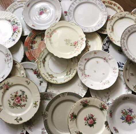 Mixed matches china wedding reception. Mixed China Wedding Table Settings Vintage Plates, Mix Matched China Table Settings, Mix Match China Wedding, Mixed China Wedding, Mixed China Wedding Table Settings, Mismatched Tableware, Vintage Plates Wedding, Mismatched China Wedding, Nyc Dorm