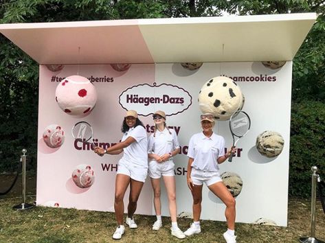 Flavor competition with 'tennis ball' piñatas - Wimbledon 2018 - Sense Marketing Tennis Experiential Marketing, Tennis Activation, Brand Activations & Experiential Marketing, Rally Activities, Experiential Marketing Activations, Activation Booth, Brand Activation Ideas, Activation Ideas, Tennis Events