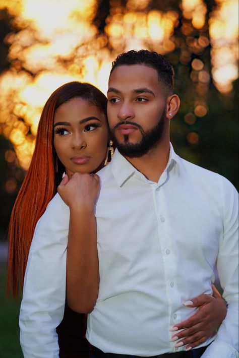 Outfit For Couples Photoshoot, Black Couple Photoshoot Ideas Studio, African Couples Photoshoot, Cupule Love Dp Pic, Anniversary Photoshoot Black Couple, Outdoor Photoshoot Ideas For Couples, Family Anniversary Pictures, Pre Wedding Photo Shoot Poses, Anniversary Photo Poses