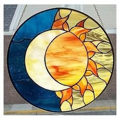 Viborg, زجاج ملون, Painting Glass, Mosaic Stained, Stained Glass Suncatchers, Stained Glass Diy, Stained Glass Crafts, Art Stained, Stained Glass Designs