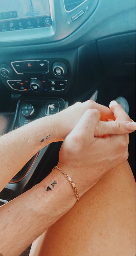 Tattoos To Give Your Boyfriend, Matching Bf And Gf Tatoos, Bc And Gf Tattoos, Wrist Matching Tattoos For Couples, Bf Tattoos Couples, Cute Tattoos For Husband, Delicate Couple Tattoo, Matching Tatooes Couples Small, Boyfriends Tattoo Ideas