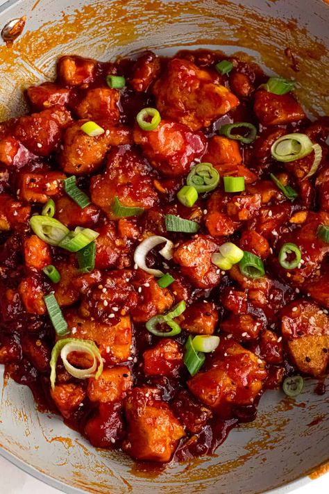 Korean Tofu Recipes, Rice Bowls Vegetarian, Spicy Tofu Recipes, Reheat Rice, Gochujang Tofu, Firm Tofu Recipes, Gochujang Recipe, How To Reheat Rice, Tofu Rice