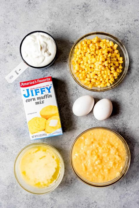 Easy Corn Casserole Recipe, Sweet Corn Casserole, Corn Souffle, Creamy Corn Casserole, Easy Corn Casserole, Cream Corn Casserole, Corn Pudding Recipes, Cornbread Recipe Sweet, Corn Muffin