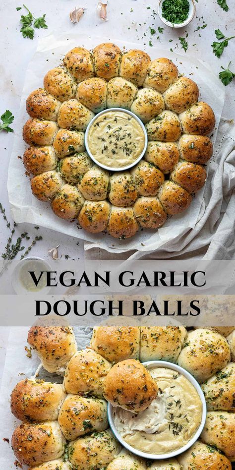 Garlic Dough Balls, Vegan Appetizers Recipes, Vegan Bread Recipe, Vegan Party Food, Vegan Baking Recipes, Vegan Living, Vegan Bread, Vegan Thanksgiving, Vegan Appetizers