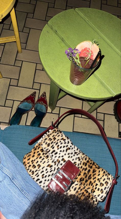 Leopard Accessories Outfit, Night Out Purse, Vintage Leopard Print, Leopard Print Mules Outfit, Vintage Heels Outfit, Cheetah Print Purse, Leopard Print Purse, Leopard Print Bag Outfit, Cheetah Heels Outfit