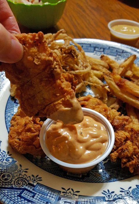 Copycat Cane’s Sauce – Gravel & Dine Essen, Raisin Canes Sauce Recipe, Cains Sauce, Raisin Canes Sauce, Cane Sauce, Crawfish Recipe, Southern Style Chicken, Almost New Year, Canes Sauce