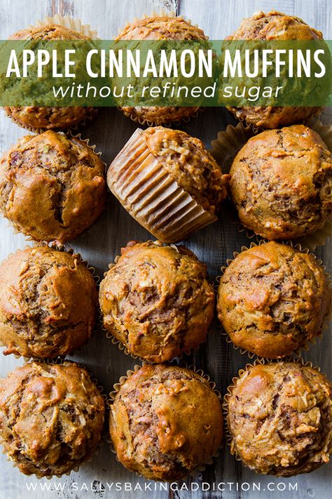 Apple Muffins Healthy, Pumpkin Cookies Healthy, Whole Wheat Muffins, Apple Cinnamon Muffins, Simple Muffin Recipe, Cinnamon Muffins, Apple Muffins, Healthy Muffin Recipes, Healthy Apple