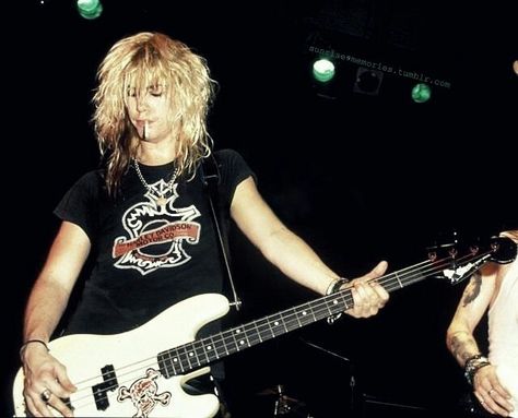 The Ritz, 10.23.87 Foo Fighters, Duffy Mckagan, Duff Mckagan, Axl Rose, The Ritz, Joan Jett, Van Halen, The Duff, Music Stuff