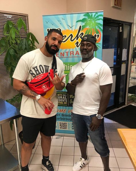 Dope Outfits, Drake Outfit, Nicki And Drake, Drake Video, Drake Drizzy, Drake Graham, Aubrey Drake, Creative Pictures, The Boy