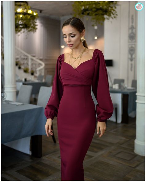 Cocktail Dress Classy Evening, Cocktail Dress Classy, Midi Dress Outfit, Girls Short Dresses, Burgundy Midi Dress, Soiree Dress, Formal Dresses With Sleeves, Women Dresses Classy, Trendy Dress Outfits