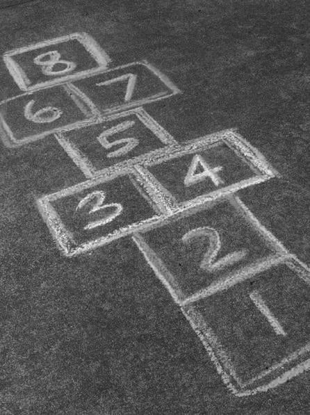 Pavement Chalk Art, Pavement Art, Side Walk Chalk Ideas, Chalk Art Quotes, Fun Chalk Art, Pastel Theme, Sidewalk Chalk Art, Sidewalk Art, Number Recognition