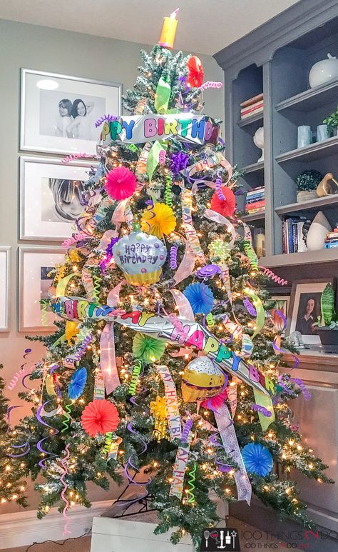 Birthday At Christmas Time, Birthday Theme Christmas Tree, May Christmas Tree Ideas, December Birthday Decorations, December Birthday Party Themes, Birthday Tree Decorations, Summer Tree Decorating Ideas, Birthday Tree Ideas, Holiday Trees Year Round