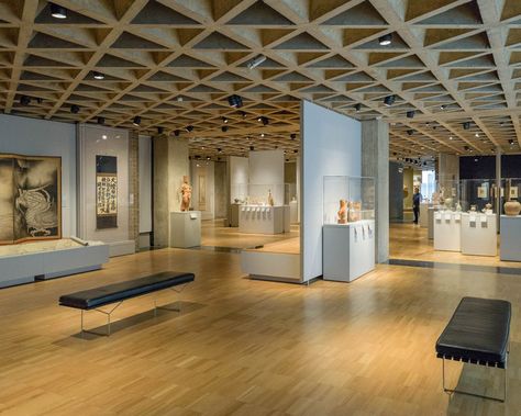 AD Classics: Yale University Art Gallery / Louis Kahn, © Samuel Ludwig Louis Kahn, Art Galleries Architecture, Yale University Art Gallery, Gallery Interior, Museum Interior, Museum Exhibition Design, Commercial And Office Architecture, Art Galleries Design, Art Gallery Interior