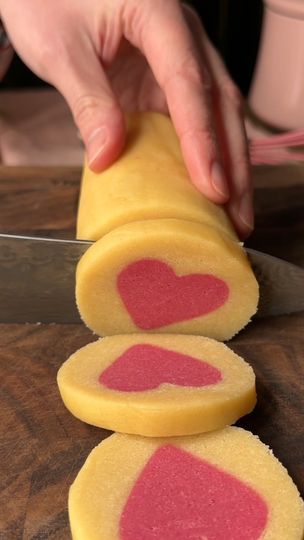 Slice And Bake Heart Cookies, Bolo Drip Cake, Heart Cookies Recipe, Slice And Bake Cookies, Valentines Day Sugar Cookies, Crowded Kitchen, Heart Shaped Food, Plain Cookies, Homemade Cookbook