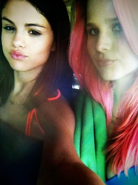 spring breakers forever bitch Spring Breakers Movie, Spring Break Movie, Selena Gomez Instagram, Rachel Korine, Selena Gomez Images, Ramona And Beezus, Harmony Korine, Wizards Of Waverly, Spring Breakers