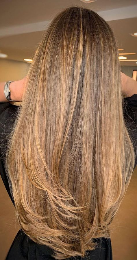 Rambut Brunette, Kadeřnické Trendy, Honey Brown Hair, Brown Hair Inspo, Brunette Hair With Highlights, Honey Blonde Hair, Dark Blonde Hair, Blonde Hair Inspiration, Brown Hair Balayage