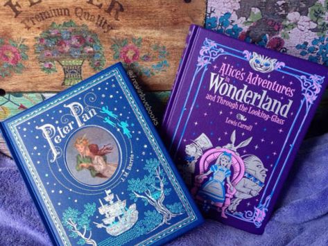 Childhood Stories, Alice's Adventures In Wonderland, Disney Songs, Disney Books, Classic Book, Adventures In Wonderland, Lewis Carroll, Through The Looking Glass, Book Projects