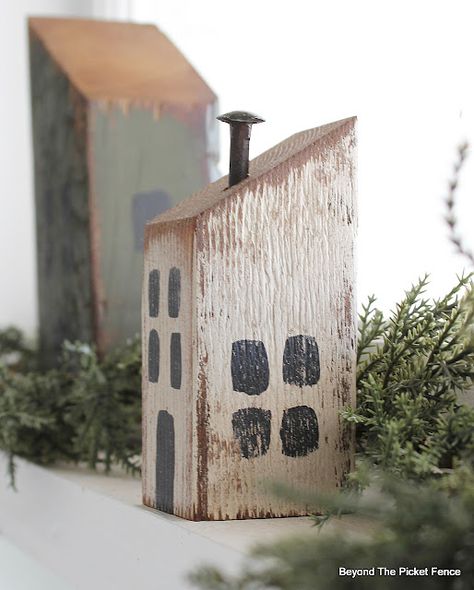 Easy DIY Wooden Houses For Christmas Wooden House, Diy Wooden Houses, Wooden House Decoration, Small Wooden House, Scrap Wood Crafts, Wood Houses, Pottery Houses, Wooden Houses, Scrap Wood Projects