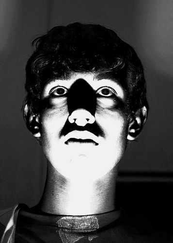 Spooky / Eerie portrait photo lit from below Shadow Face, Shadow Drawing, 얼굴 그리기, Face Drawing Reference, Portrait Lighting, Photographie Portrait Inspiration, Dramatic Lighting, Face Photography, Arte Inspo