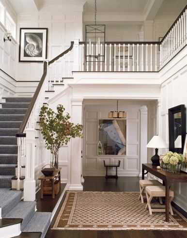 Foyers With Staircases, Addition To Side Of House, Switch Back Staircase, Modern Southern Home Decor, Veranda Interiors, درج السلم, Vstupná Hala, Design Blogs, Casas Coloniales