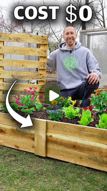 Diy Raised Garden Bed Pallets, James Prigioni, Pallet Garden Box, Making Raised Garden Beds, Diy Wood Planter Box, Backyard Raised Garden, Wooden Garden Bed, Flower Bed Borders, Wooden Raised Garden Bed