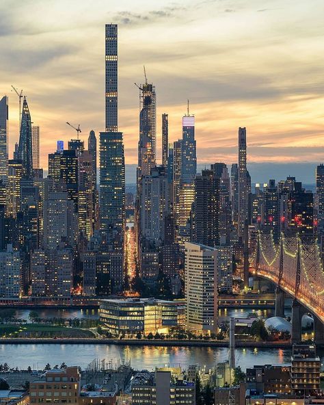 Constantly evolving Billionaire’s Row and Manhattan Skyline from Long Island City... ? Photographie New York, 432 Park Avenue, New York Wallpaper, Ville New York, New York Pictures, Nyc Life, New York Photos, New York Life, City Vibe