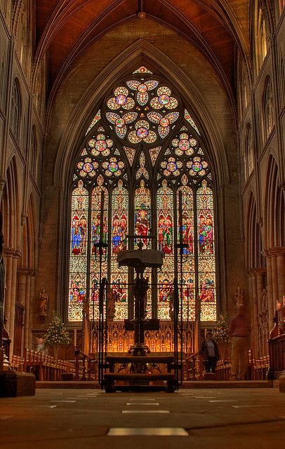 Ripon Cathedral, England. The oldest Christian church in the whole of England. Architectural Styles, Sacred Architecture, Ripon Cathedral, زجاج ملون, Stained Glass Church, York Minster, Church Windows, Church Interior, Old Churches