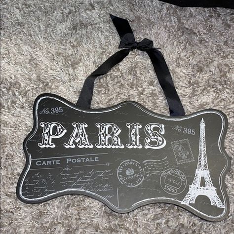 Girls Paris Themed Bedroom, Black And Silver Bedroom, Black And White Paris, Paris Themed Bedroom, Paris Decor Bedroom, Paris Rooms, Silver Bedroom, Paris Themed, Paris Decor