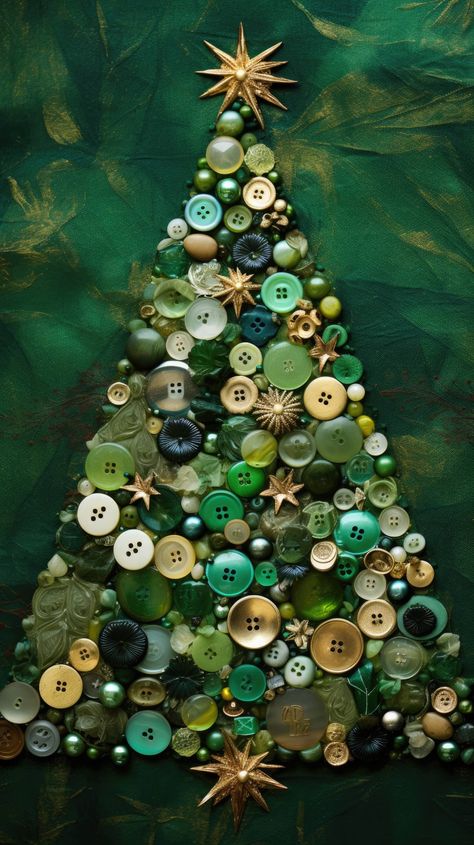 An abstract representation of a Christmas tree, formed from collaged green fabric swatches and adorned with button 'ornaments' Natal, Tela, Vintage Jewellery Crafts, Button Tree Canvas, Jewelry Tree Art, Christmas Button Crafts, Button Tree Art, Vintage Buttons Crafts, Button Art Projects