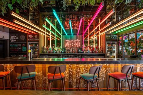 Instagrammable Interior, Funky Restaurant, Bar Lighting Design, Rikki H2o, Pub Interior Design, Mexican Restaurant Design, Mexican Restaurant Decor, Bar Counter Design, Bar Restaurant Interior