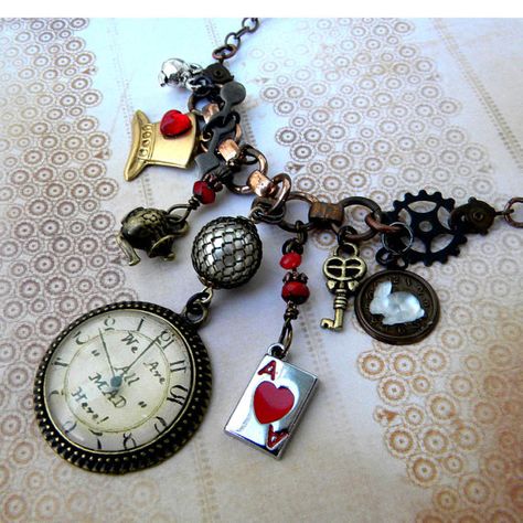 Mad Hatter Jewelry, Mad Hatter Necklace, Alice And Wonderland Accessories, Alice In Wonderland Jewelry Diy, Alice In Wonderland Necklace, Diy Pocket Watch, Alice Accessories, Pocket Watch Alice In Wonderland, Alice In Wonderland Accessories