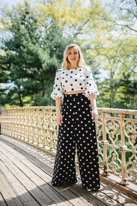 one blonde woman wearing polka dot outfit for post on how to style polka dots for spring/summer 2019 Wide Leg Polka Dot Pants Outfit, Polka Dot Outfit Ideas, Dot Pants Outfit, Polka Dot Shirt Outfit, Polka Dot Pants Outfit, Dots Outfit, Pants Outfit Ideas, Dots Fashion, Polka Dots Outfit