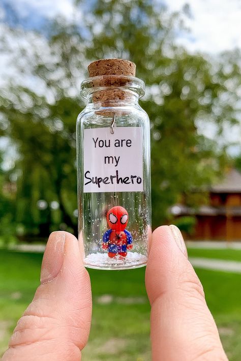 Relationship Craft Ideas, Valentijnsdag Diy, You Are My Superhero, Birthday Gifts Ideas, Handmade Gifts For Boyfriend, Kartu Valentine, Birthday Gifts For Boyfriend Diy, Handmade Birthday Gifts, Ge Bort